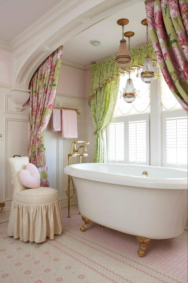 43 Most fabulous mood-setting romantic bathrooms ever