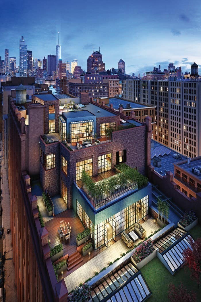Amazing penthouse offering unbelievable Manhattan skyline views