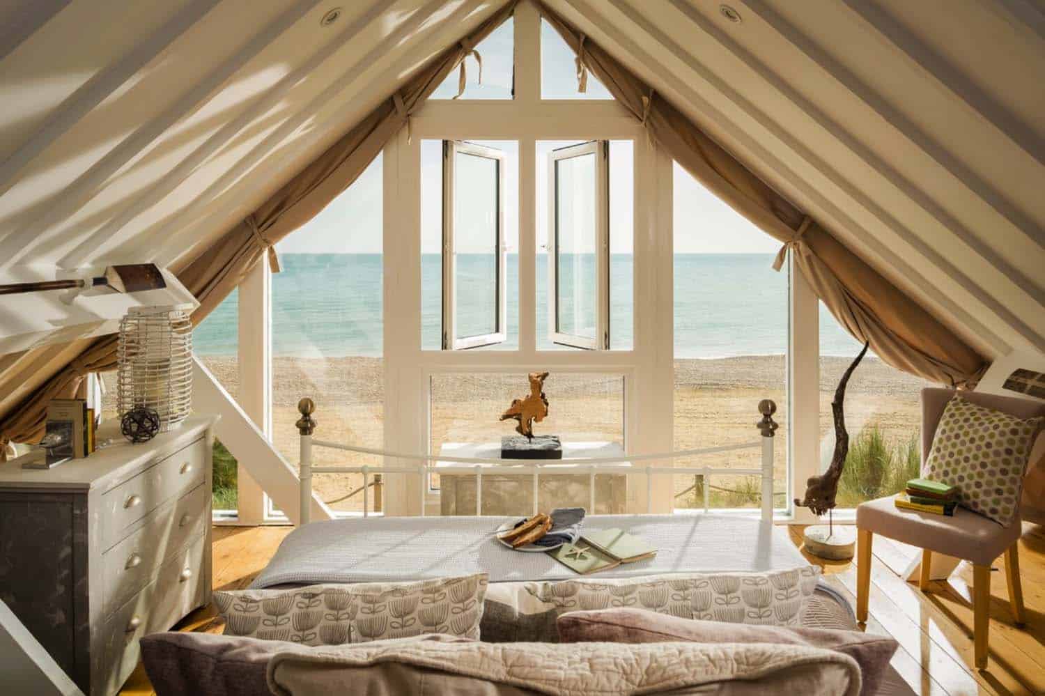 A perfect seaside holiday in East Sussex: Barefoot Beach House