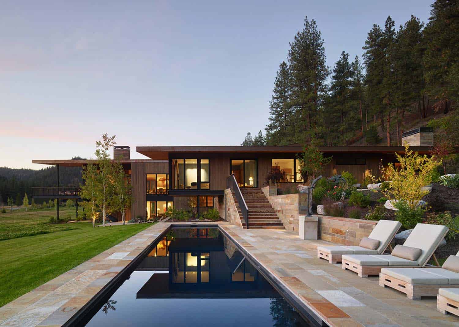Contemporary mountain dwelling in Montana: RCR Residence
