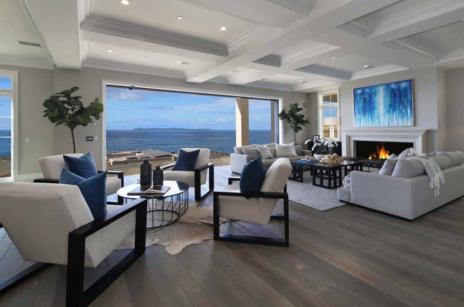 Southern California beach house with a fresh take on casual decor