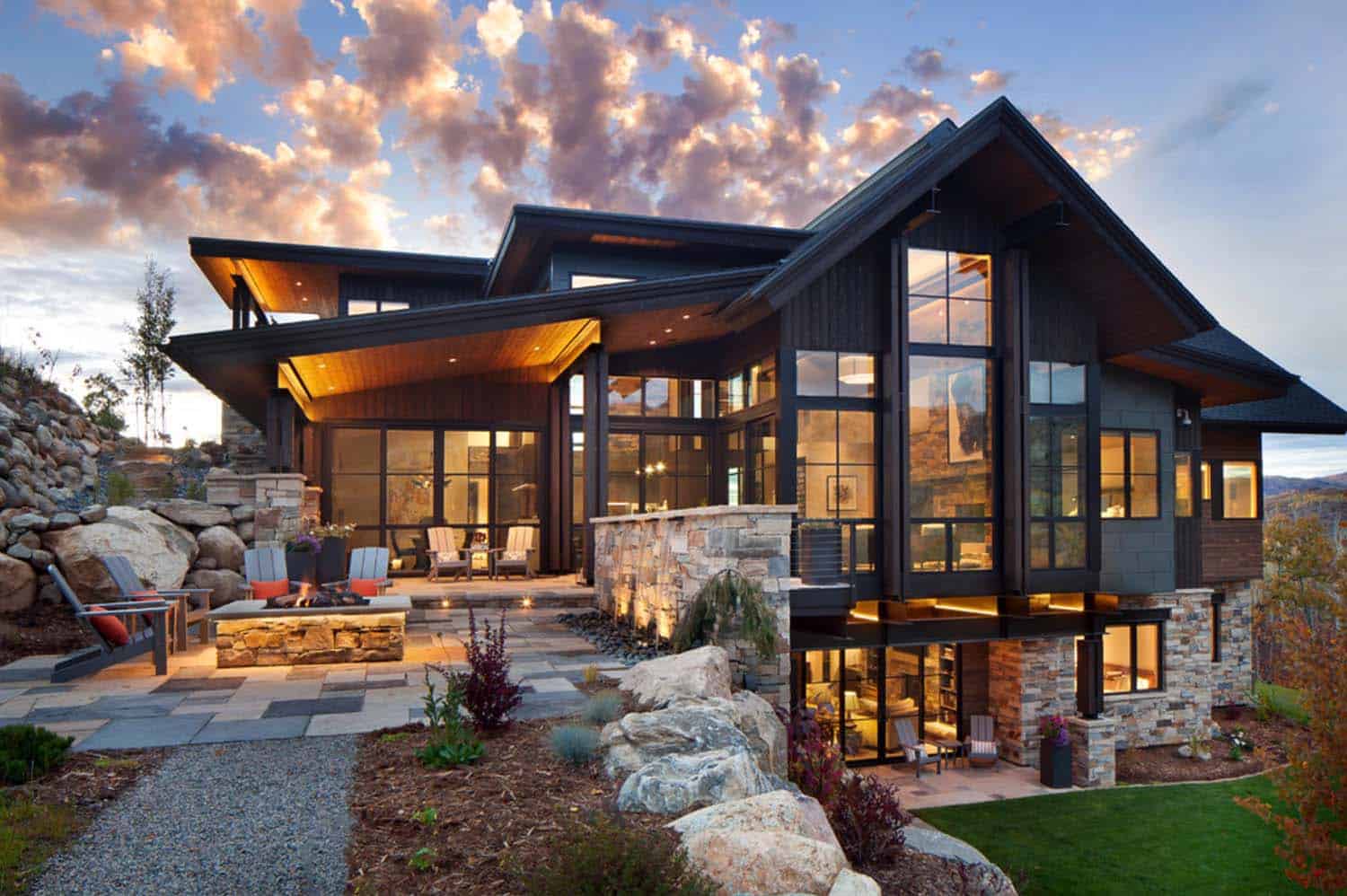 Breathtaking contemporary mountain home in Steamboat Springs