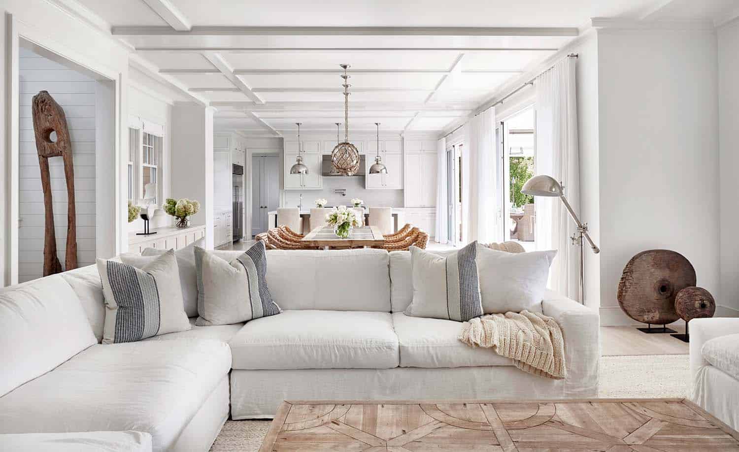 Captivating beach house in Amagansett with stylish details