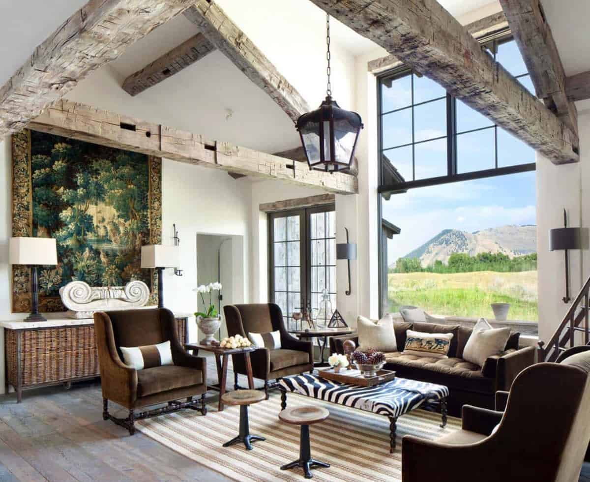Wyoming farmhouse offers exquisite mix of antiques and vintage pieces