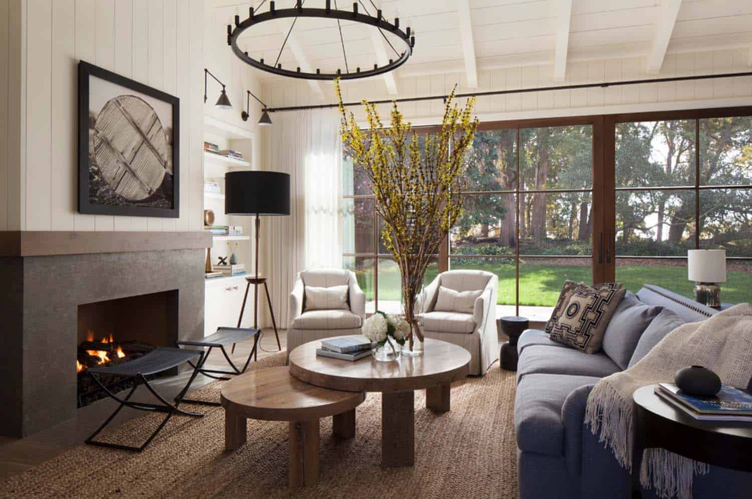 Rustic-chic farmhouse style dwelling in Northern California