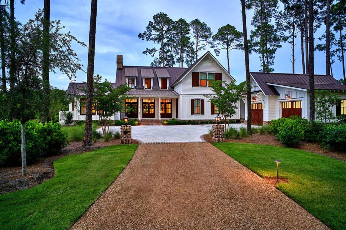 Exquisite South Carolina farmhouse evoking a low country style