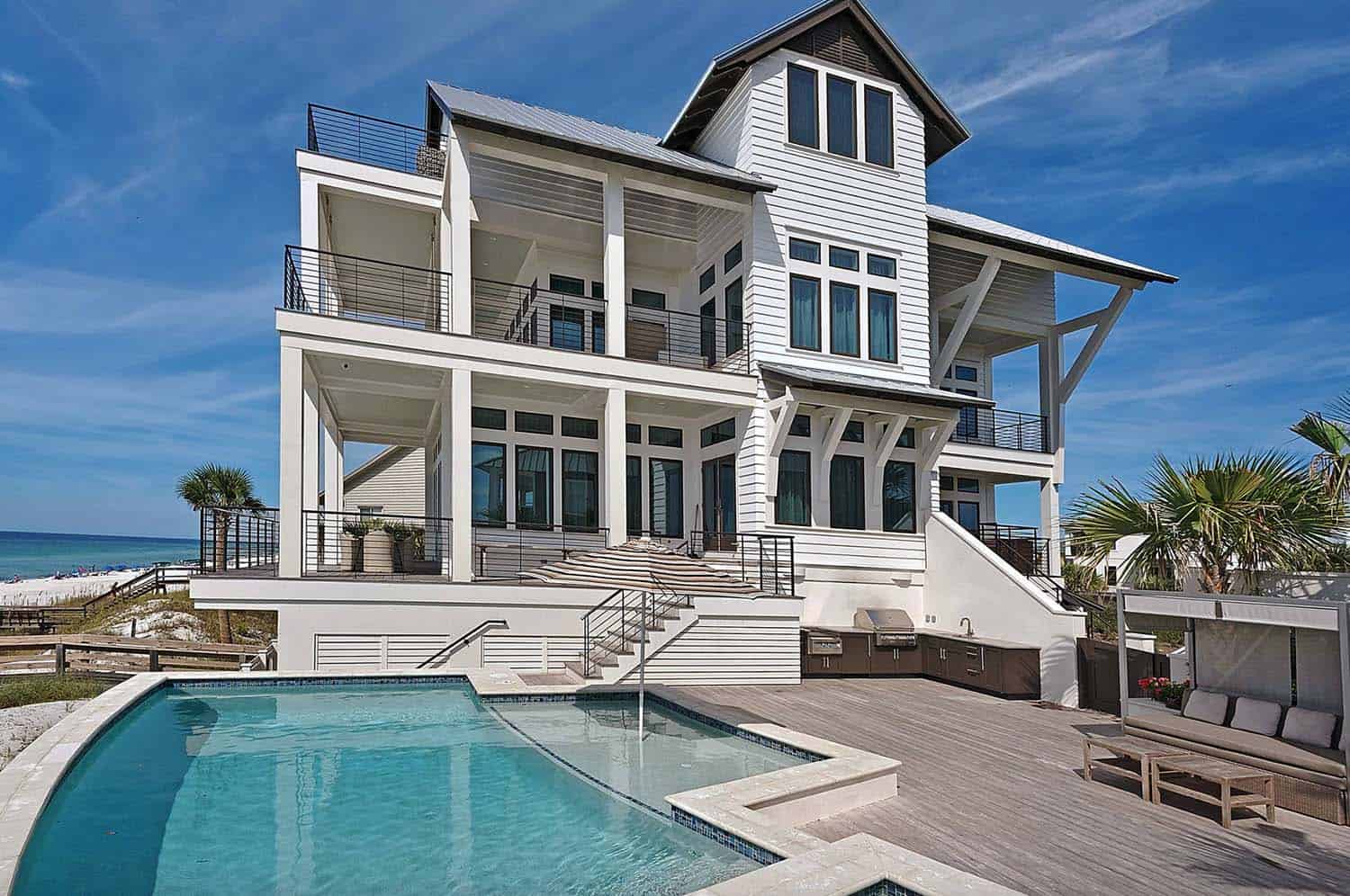 Seaside cottage with stylish details in Santa Rosa Beach, Florida