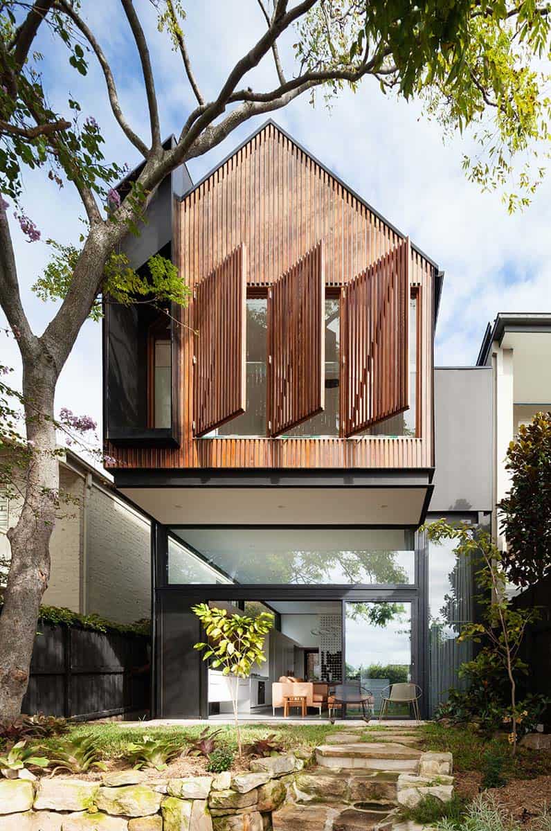 Semi-detached dwelling in Sydney with sustainable features