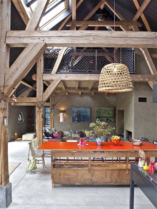 Renovated Farmhouse-01-1 Kindesign