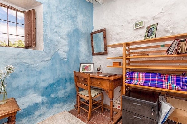 Rustic Cottage in Spain-14-1 Kindesign
