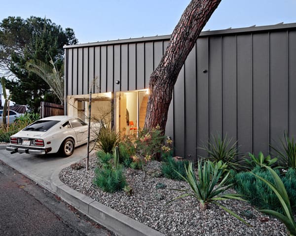 Big and Small House-Anonymous Architects-07-1 Kindesign