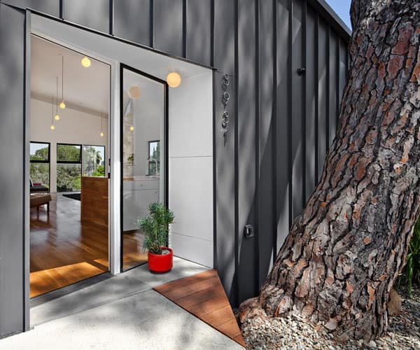 Big and Small House-Anonymous Architects-08-1 Kindesign