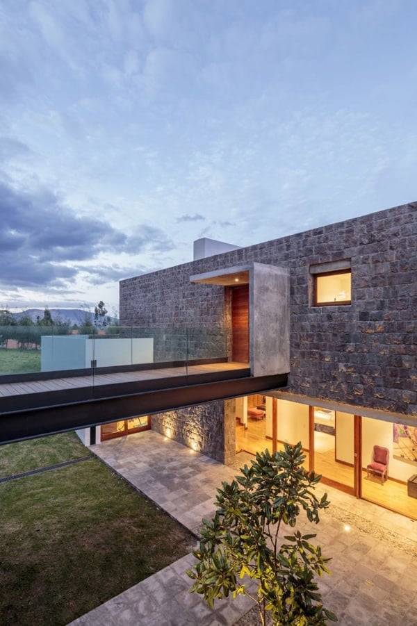 Los Chillos House-Diez Muller Arquitectos-10-1 Kindesign