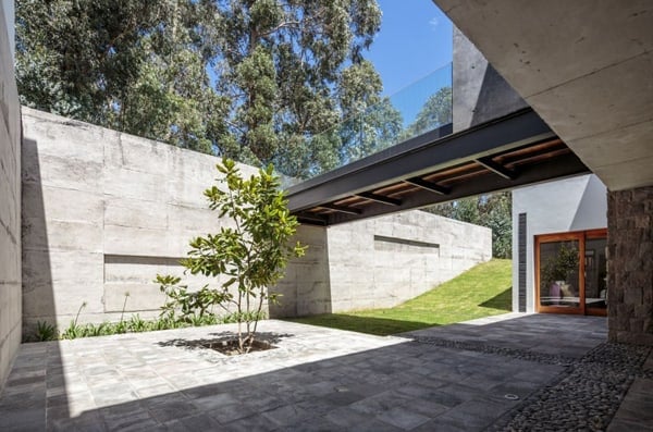 Los Chillos House-Diez Muller Arquitectos-13-1 Kindesign