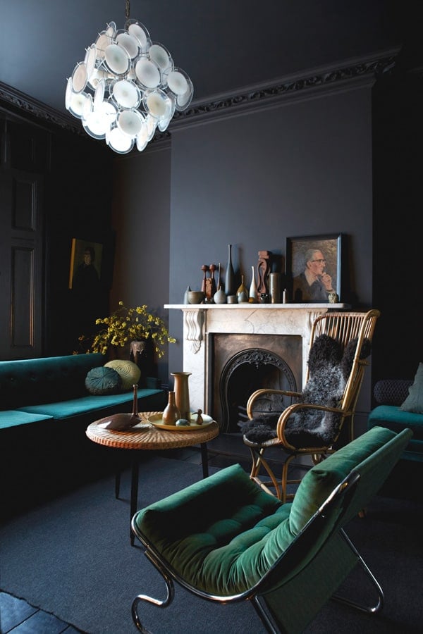 Black Painted Walls-37-1 Kindesign