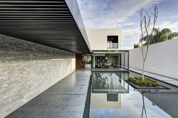 LA House-Elias Rizo Arquitectos-01-1 Kindesign