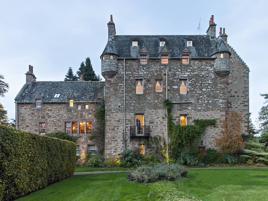 Dalcross Castle-Maxwell Company Architects-32-1 Kindesign