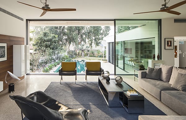 TV House-Paz Gersh Architects-09-1 Kindesign