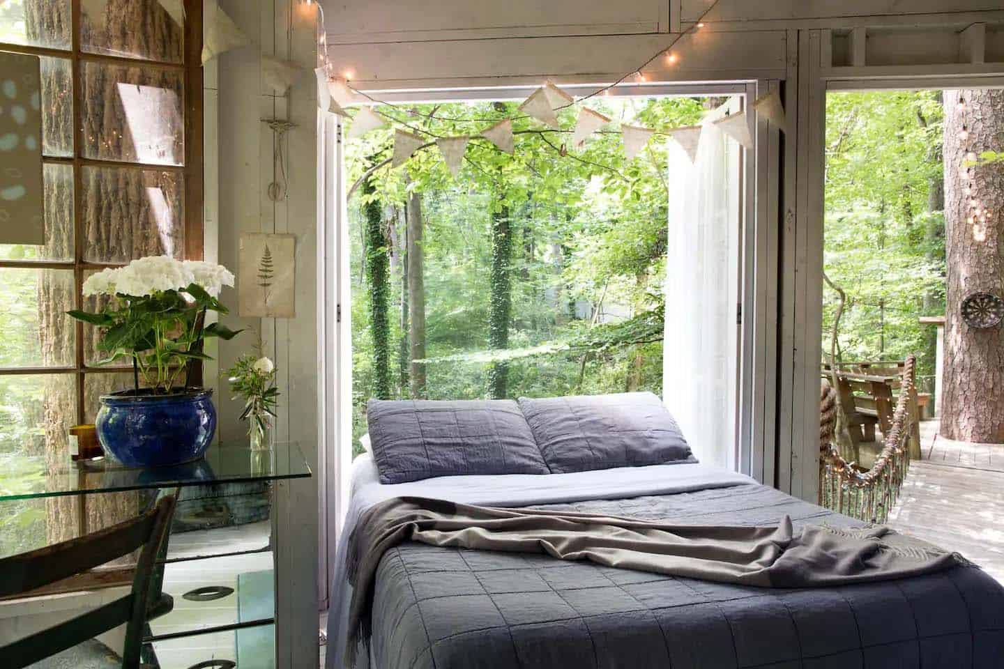 treehouse bedroom