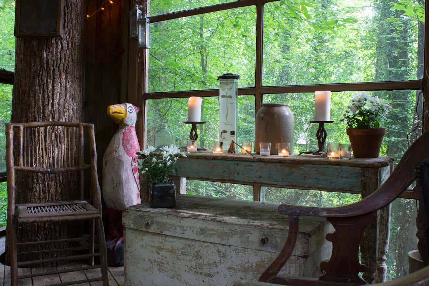 treehouse living room detail