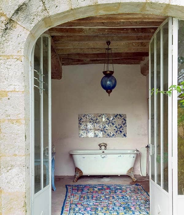 Stone Farmhouse in France-13-1 Kindesign