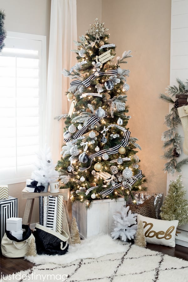 Christmas Tree Decoration Ideas-07-1 Kindesign