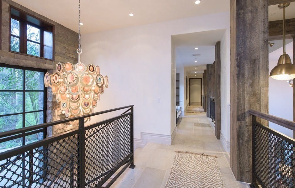 Contemporary Mediterranean Home-21-1 Kindesign