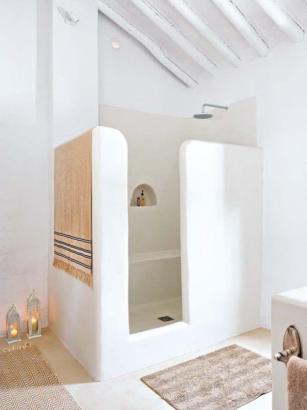 Farmhouse-Renovation-Spain-20-1 Kindesign