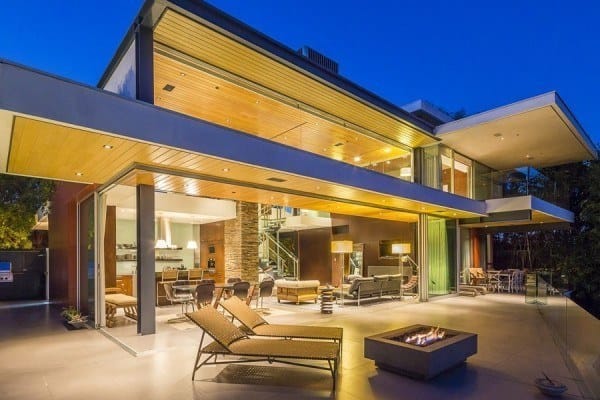 featured posts image for Amazing glass and steel pad with views over the Sunset Strip