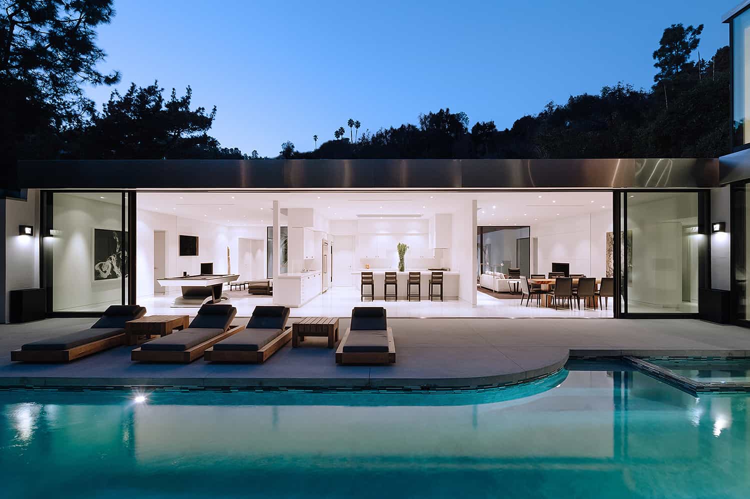 Modern-Home-Renovation-Belzberg Architects-22-1 Kindesign