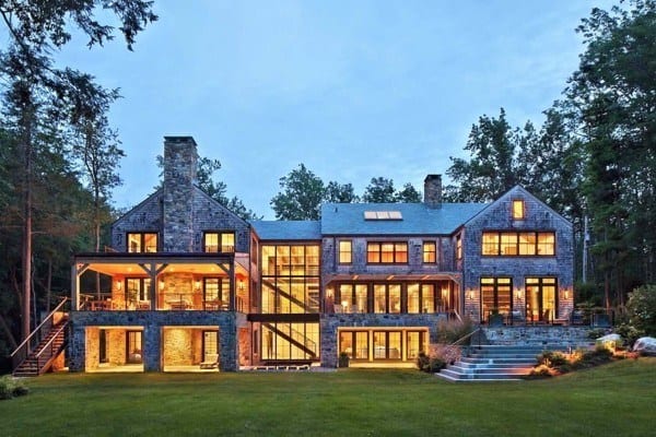 featured posts image for A treehouse-inspired lakeside retreat in Westchester Country