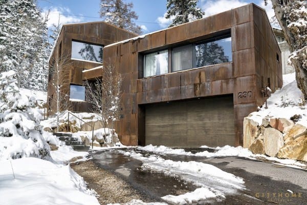 featured posts image for Passive solar home in Park City, Utah integrated in the hillside