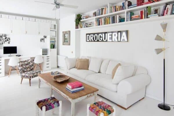 featured posts image for Bright, white and newly renovated apartment in Barcelona