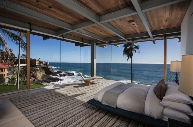34 Sun-Drenched Bedrooms With Mesmerizing Ocean Views