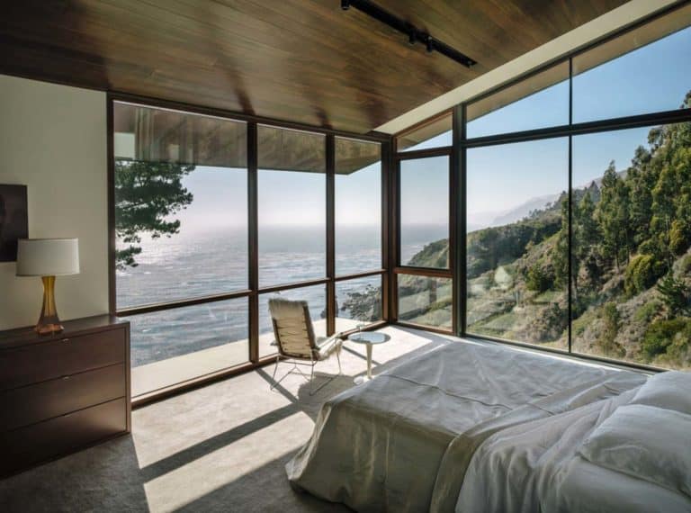 34 Sun-Drenched Bedrooms With Mesmerizing Ocean Views