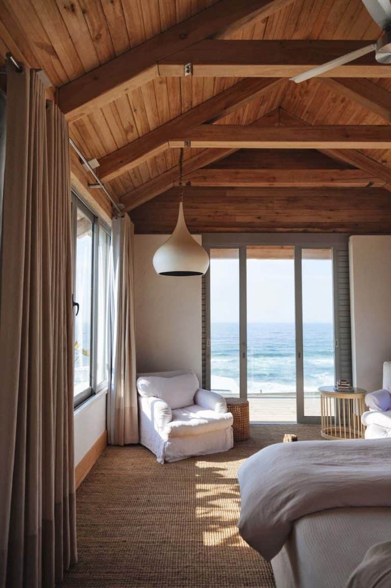 34 Sun-Drenched Bedrooms With Mesmerizing Ocean Views