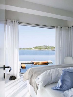 34 Sun-Drenched Bedrooms With Mesmerizing Ocean Views