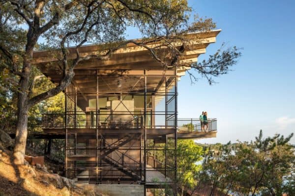 featured posts image for Modern lake house retreat built cliffside in Texas