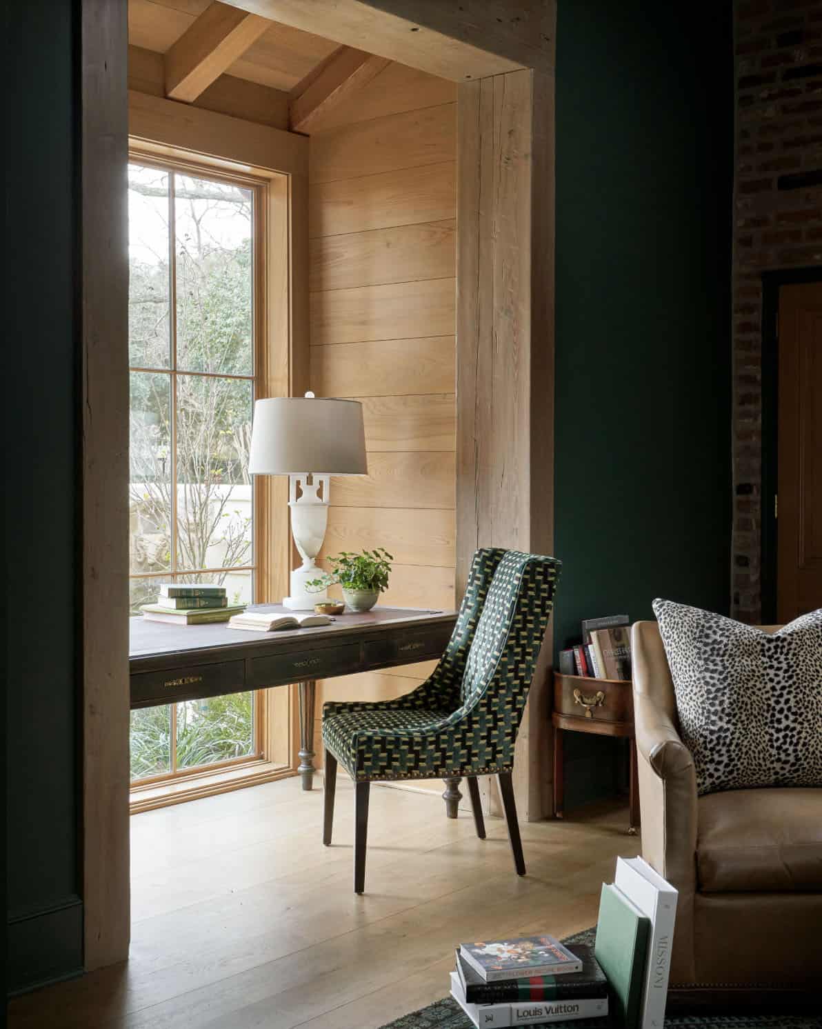 transitional-style-home-office