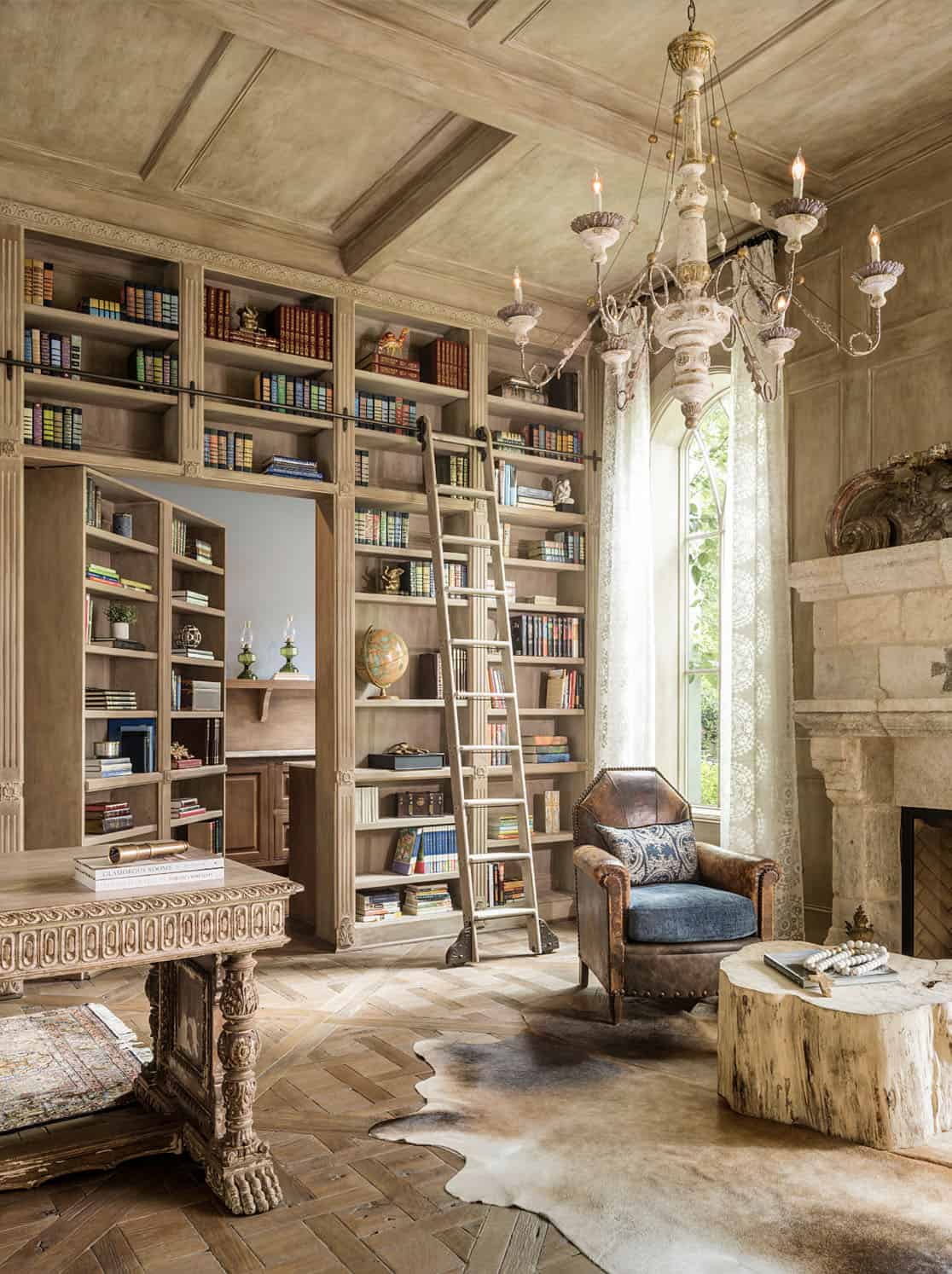 mediterranean-style-home-office