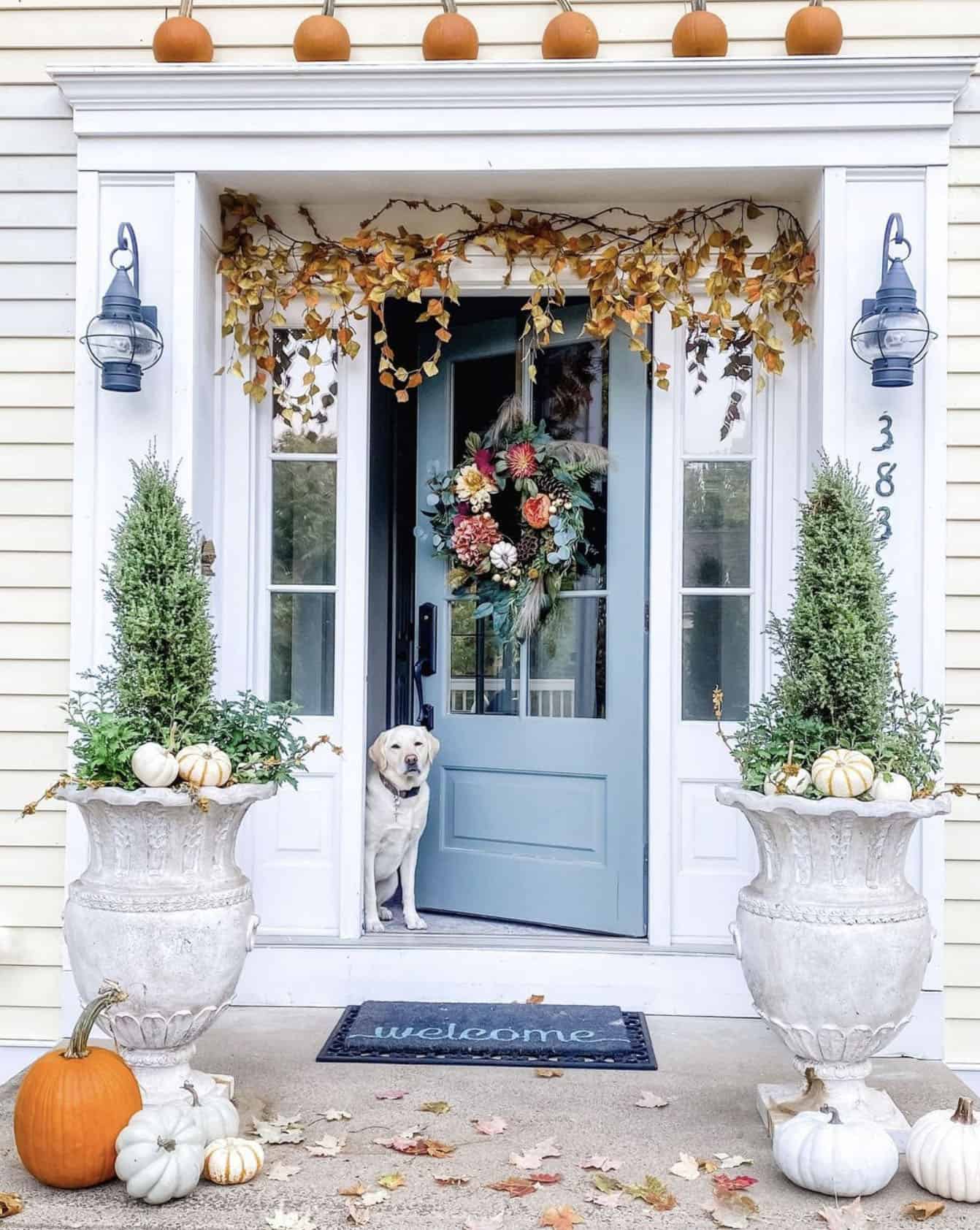 outdoor-fall-decor-front-door