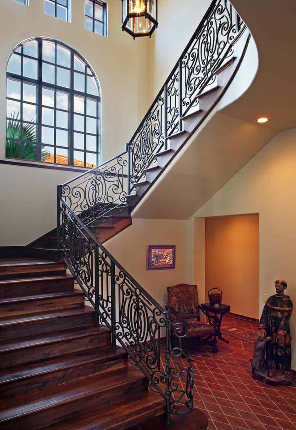 Mediterranean Style Lake House-Cornerstone Architects-20-1 Kindesign