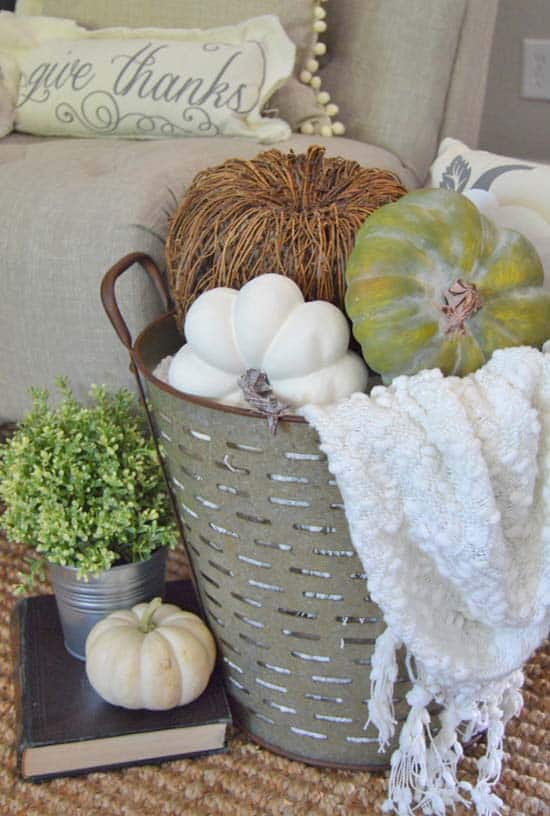 Beautiful Fall Decorating Ideas-19-1 Kindesign