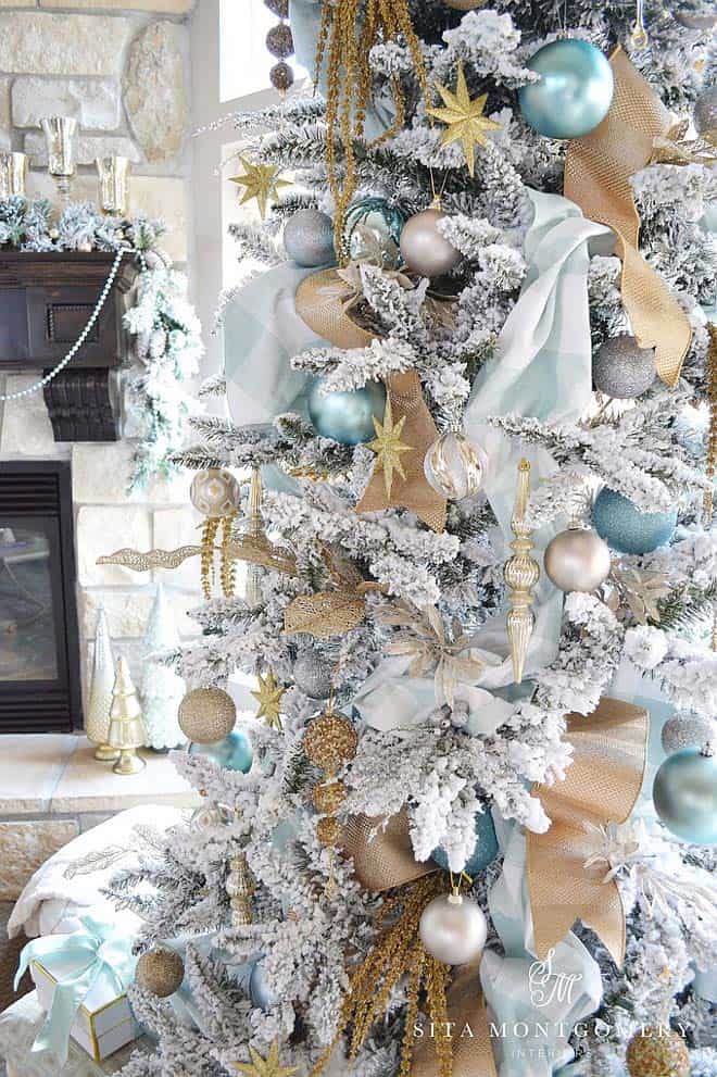 coastal-christmas-tree-decorating-ideas-03-1-kindesign