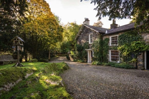 featured posts image for Ivy-clad cottage with a fairytale-like feel in Cumbria: Winterfell