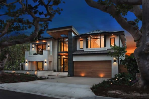 featured posts image for An ultra-modern home infused with warmth in Newport Beach