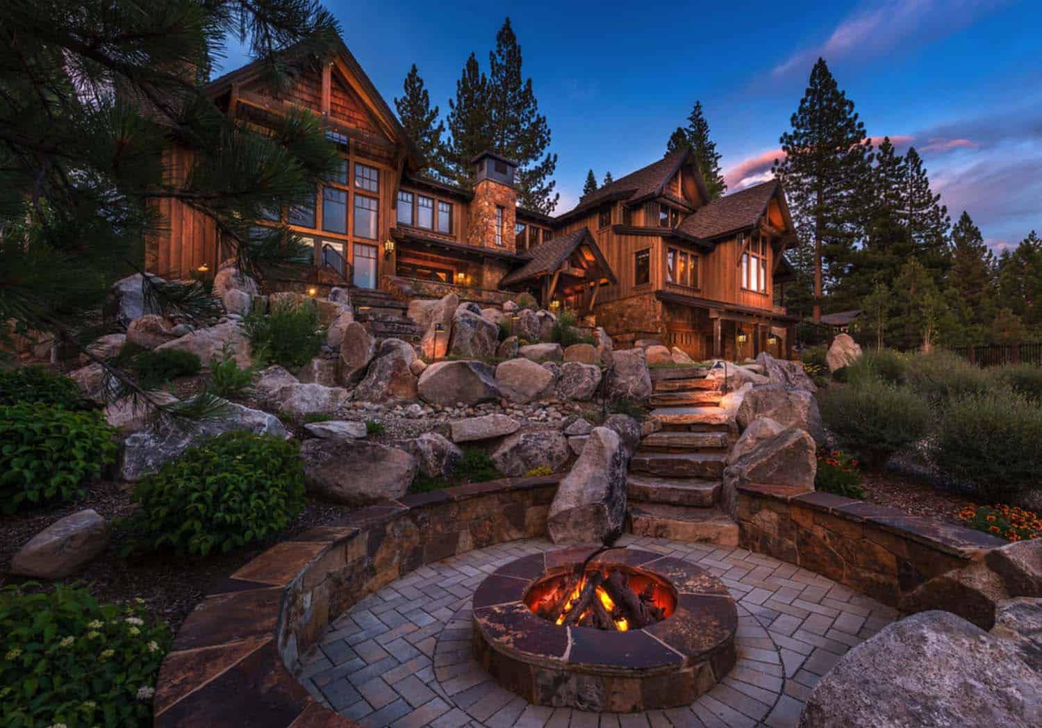 rustic-lakeside-home-brink-custom-homes-02-1-kindesign