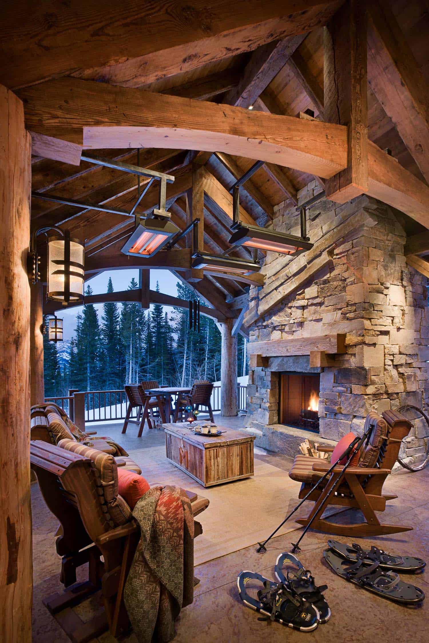 rustic-mountain-home-locati-architects-12-1-kindesign