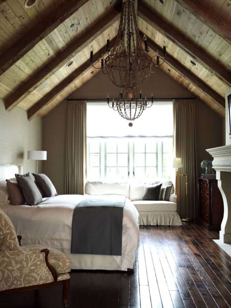 33 Stunning master bedroom retreats with vaulted ceilings