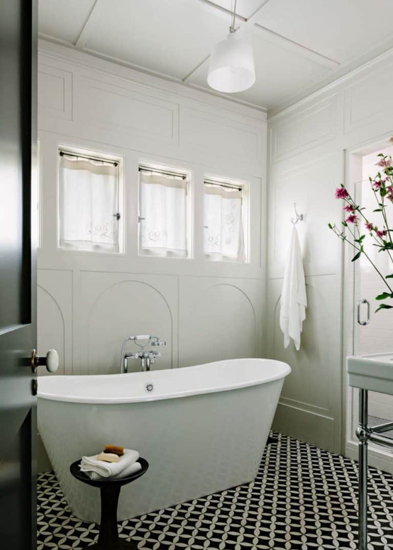 35+ Fabulous Freestanding Bathtub Ideas For A Luxurious Soak